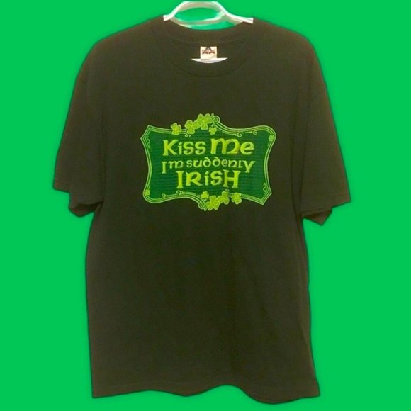 Kiss me I’m suddenly Irish T-shirt Large - Picture 1 of 4
